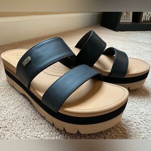 Reef Cushion Vista Hi in Black